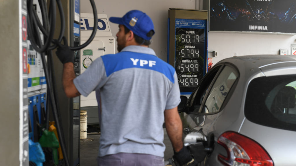 Confirman un nuevo aumento en los precios de los combustibles