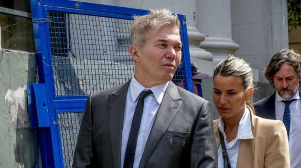 Burlando bajó su candidatura para gobernador en Buenos Aires