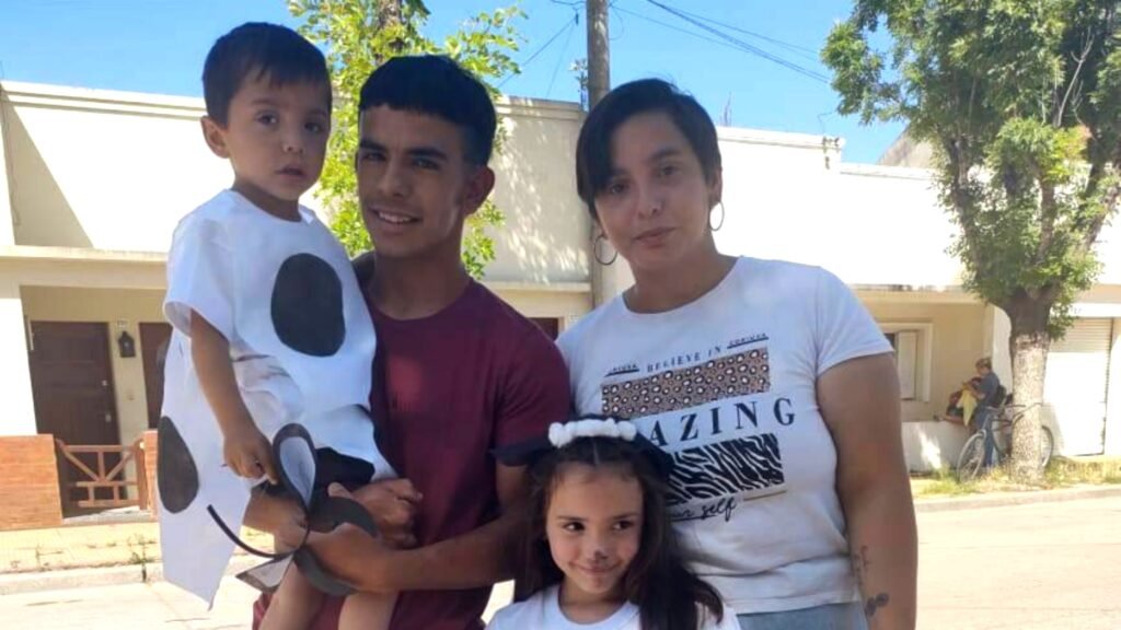 Una joven pareja de Ayacucho realiza viandas para familias necesitadas: “Proyectamos crear un comedor”