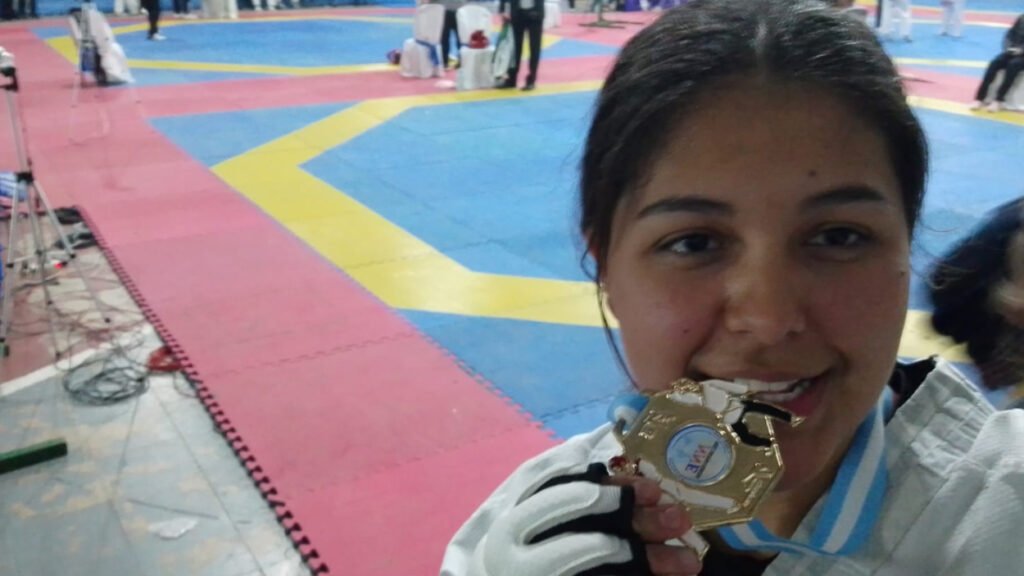 La ayacuchense Luz Quimey Cora se coronó campeona de Taewkondo en el Provincial de Merlo