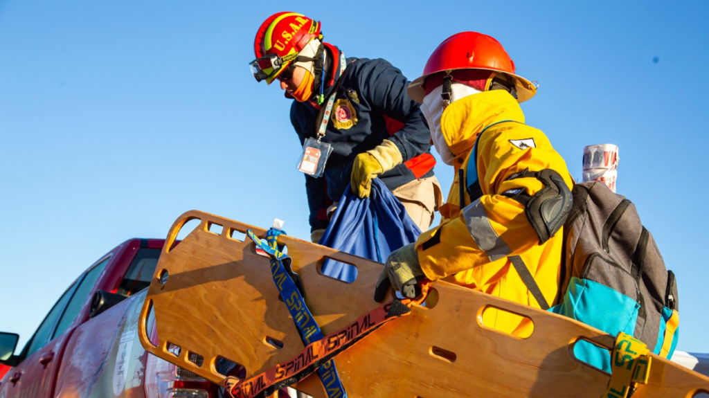Tres bomberos locales forman parte de la Brigada Puma, especializada en rescates