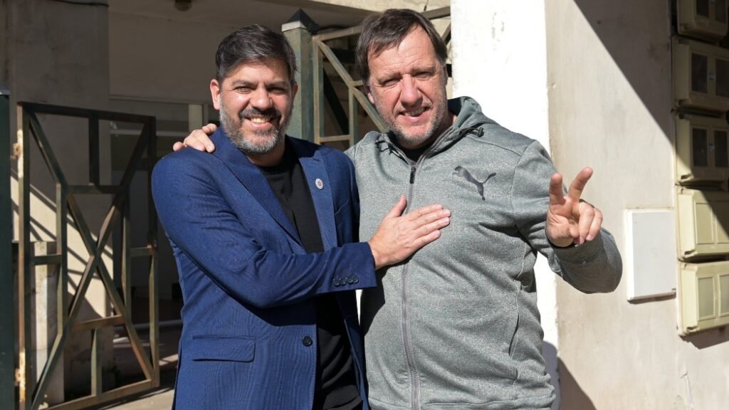 Carlos Bianco estuvo en Ayacucho recorriendo obras y acompañando a Juan Pedro Erreguerena en su precandidatura