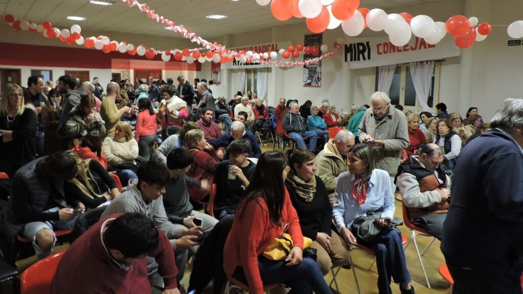 Emilio Cordonnier lidera los primeros porcentajes de votos hasta el momento