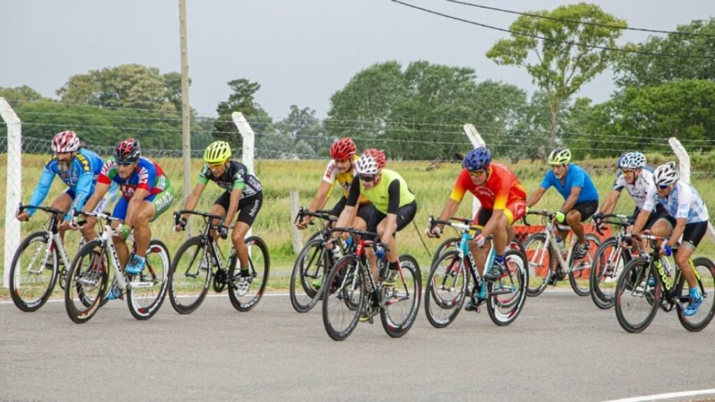 Javier Burgos y los Contreras presentes en Azul