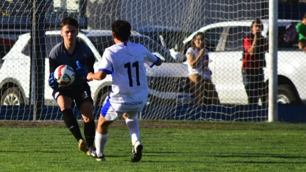 Sub 15: Ayacucho perdió en Azul