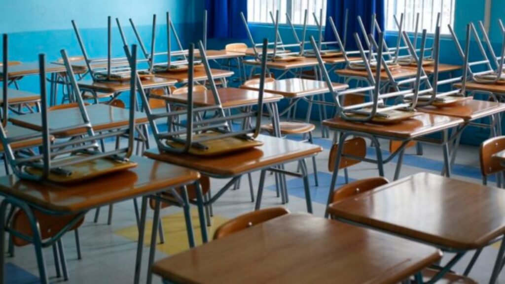Por el fallecimiento de un joven docente, suspenden las clases en un establecimiento educativo