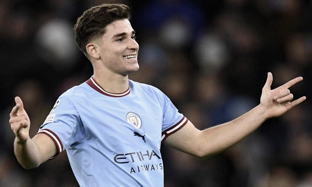 Manchester City, con Julian Alvarez, busca la final ante Urawa Red Diamonds