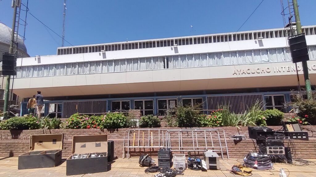 Comenzaron las preparativos para la presentación de Misa Criolla y Navidad Nuestra “40 años de democracia”