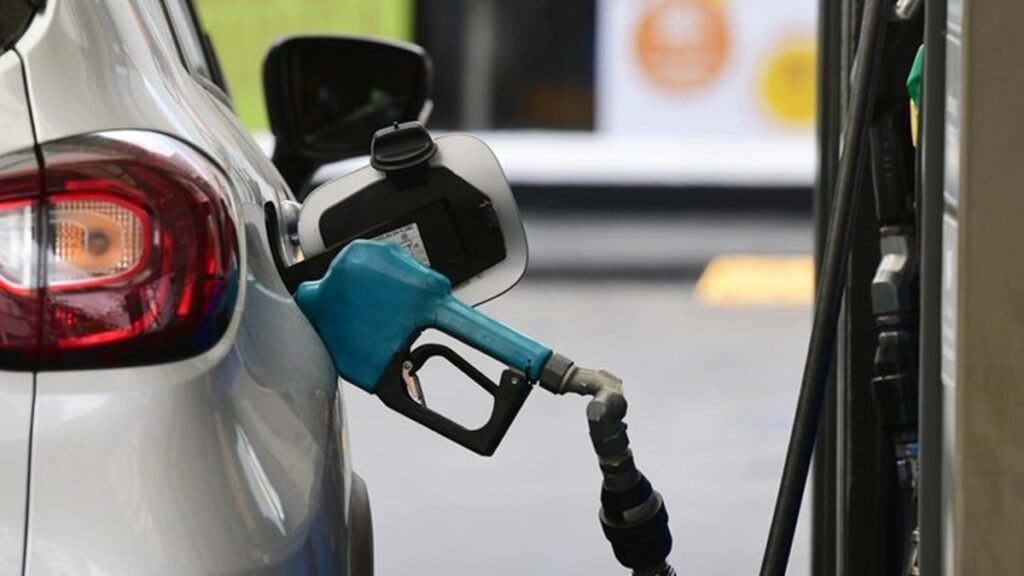 Fuerte aumento en los combustibles en todo el país