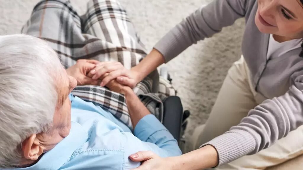 Empleo: SE BUSCA ACOMPAÑANTE TERAPÉUTICO Y CUIDADORA DOMICILIARIA EN AYACUCHO