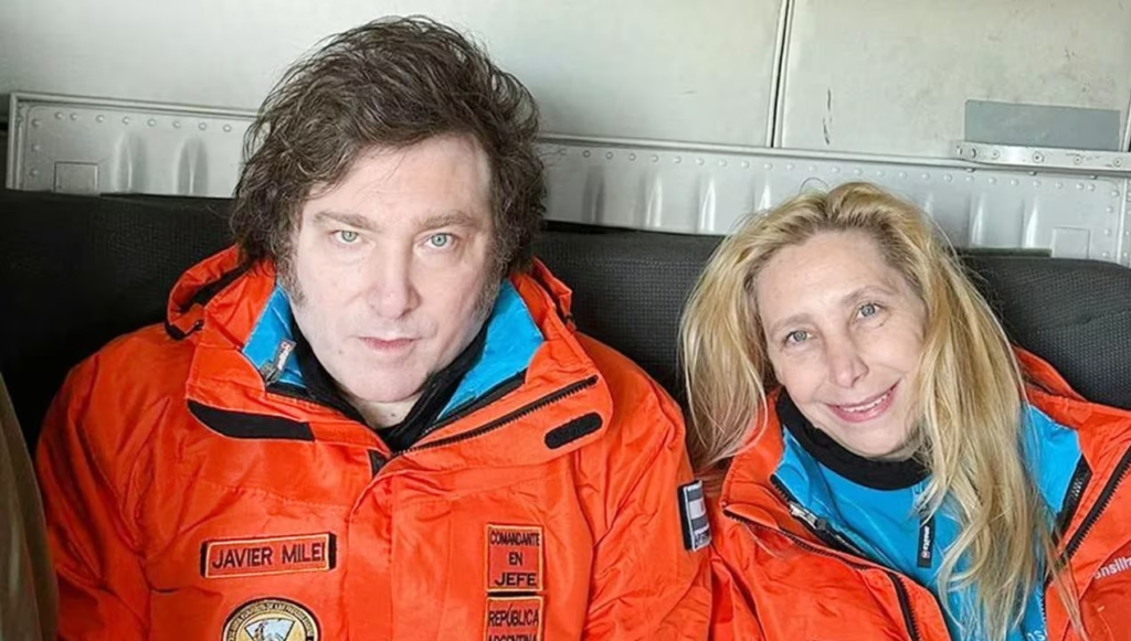 Quien es la tandilense que recibió al Presidente Javier Milei en la Base Marambio de la Antártida