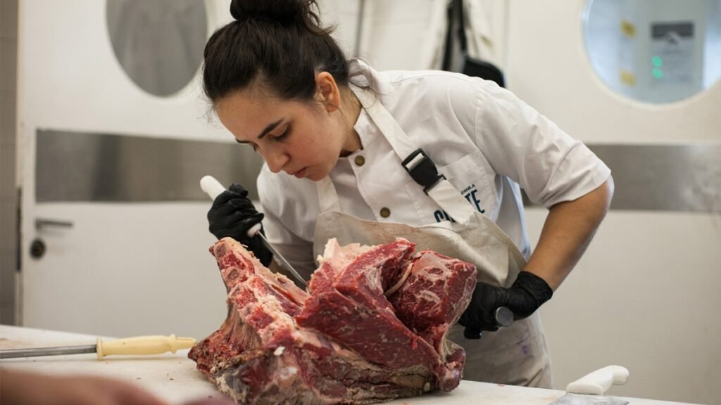 Empleo: Buscan carnicero/a para comercio de Ayacucho