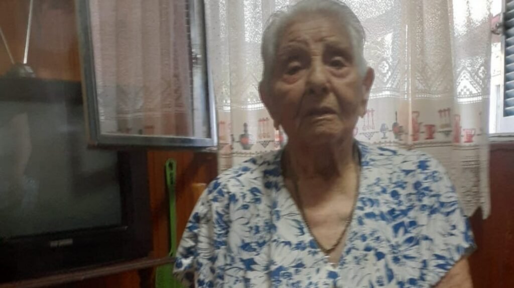 Hoy cumple 100 años Juana Aurora Sonetti de Biasco: un siglo de amor y vida