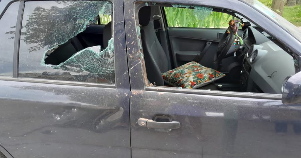 Varios robos y hechos de vandalismos en vehículos durante ésta madrugada