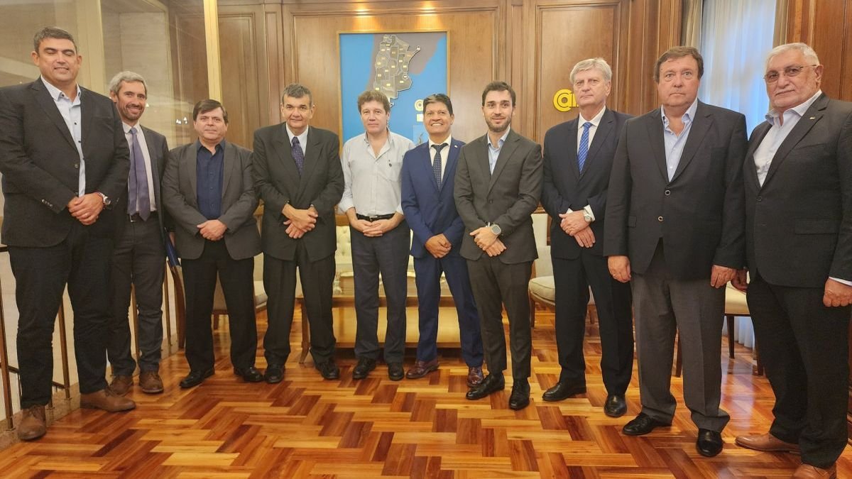gobernadores-patagonicos-se-reunieron-con-agenda-productiva-y-agitaron-reclamos-contra-nacion