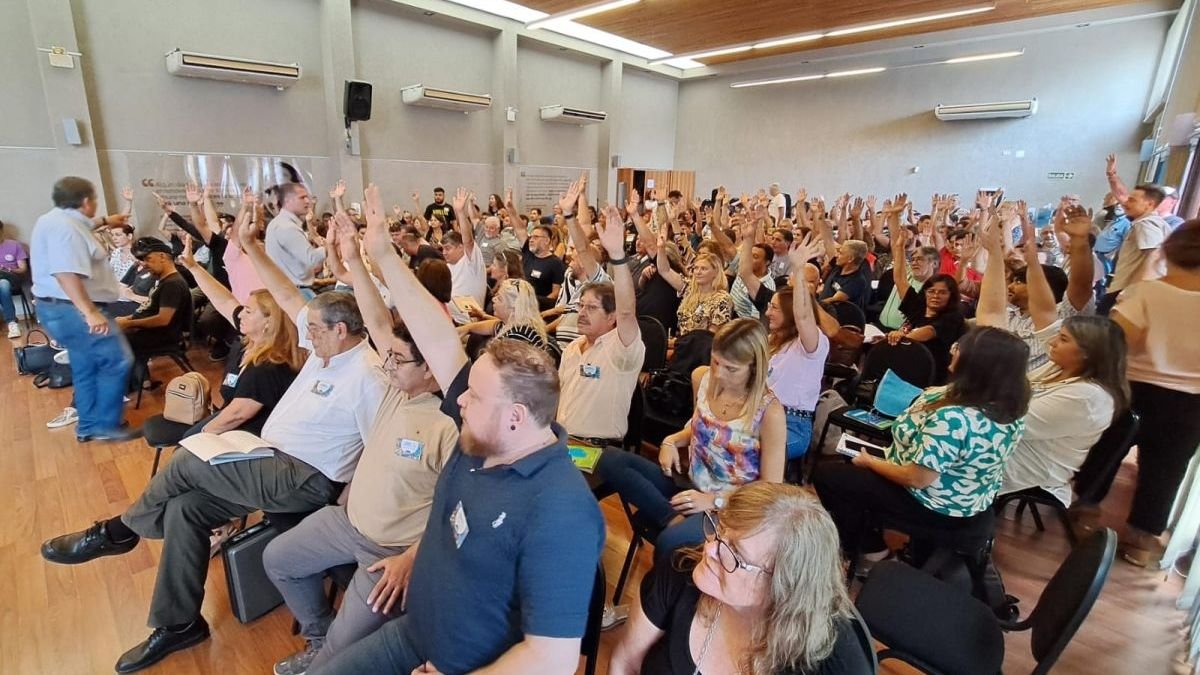 paritarias:-con-acuerdos-cortos,-las-provincias-reactivan-rounds-con-gremios