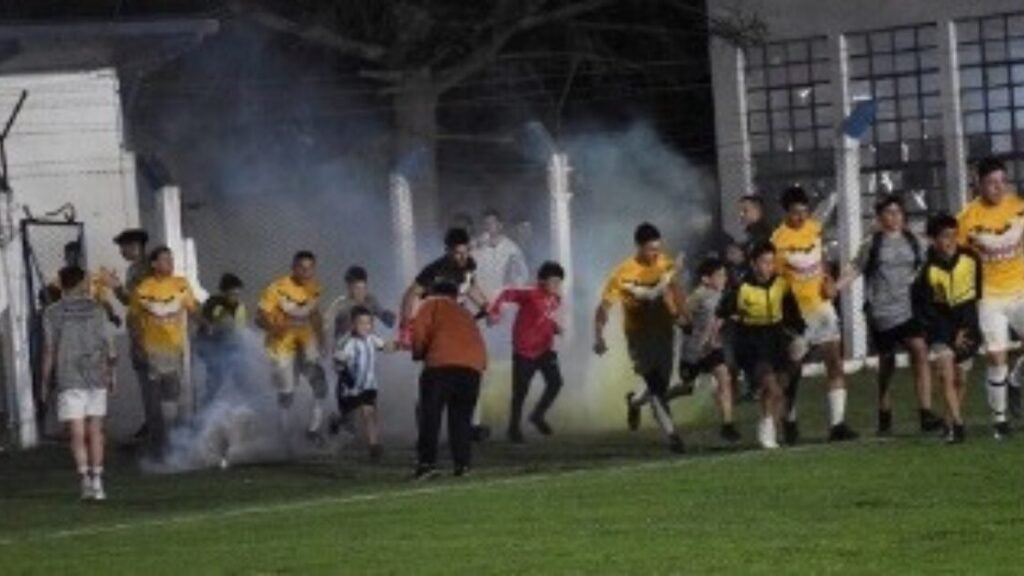 Estrada ganó y se instaló en semis del Pre Regional