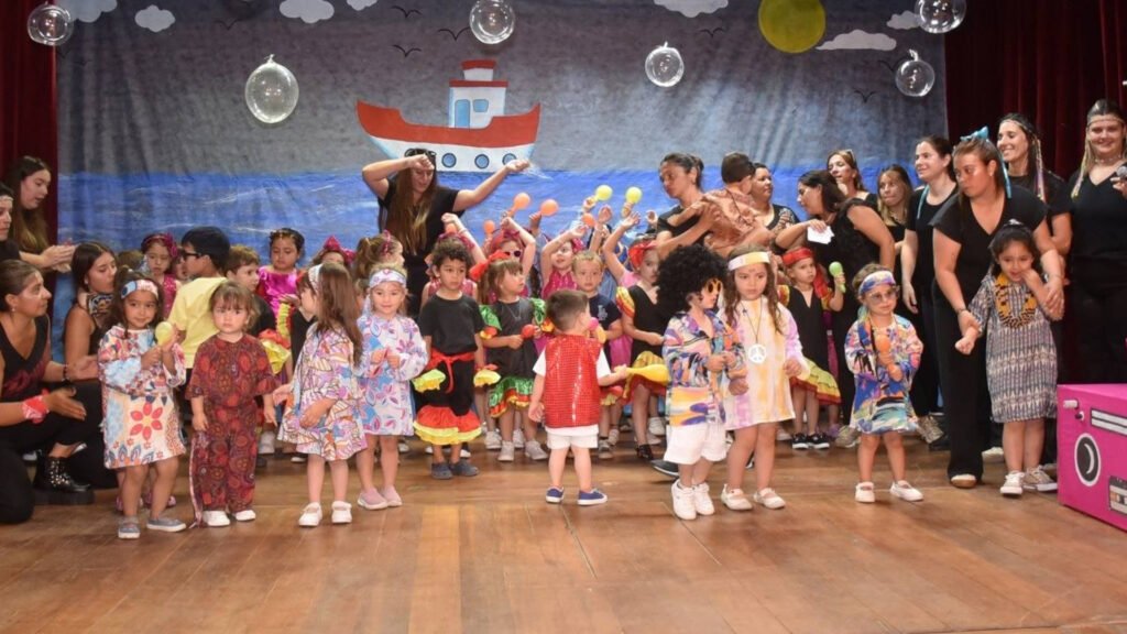 En medio de la caída de la natalidad, los jardines maternales de Ayacucho sostienen la matrícula