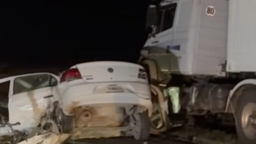 Tragedia en la Ruta 3: un ayacuchense murió tras chocar contra un camión en Benito Juárez