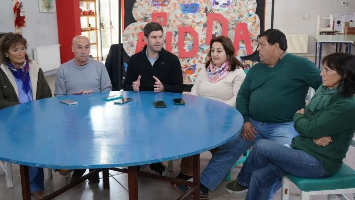 Presentación oficial de la Cena Show a beneficio de APIDDA en Ayacucho.