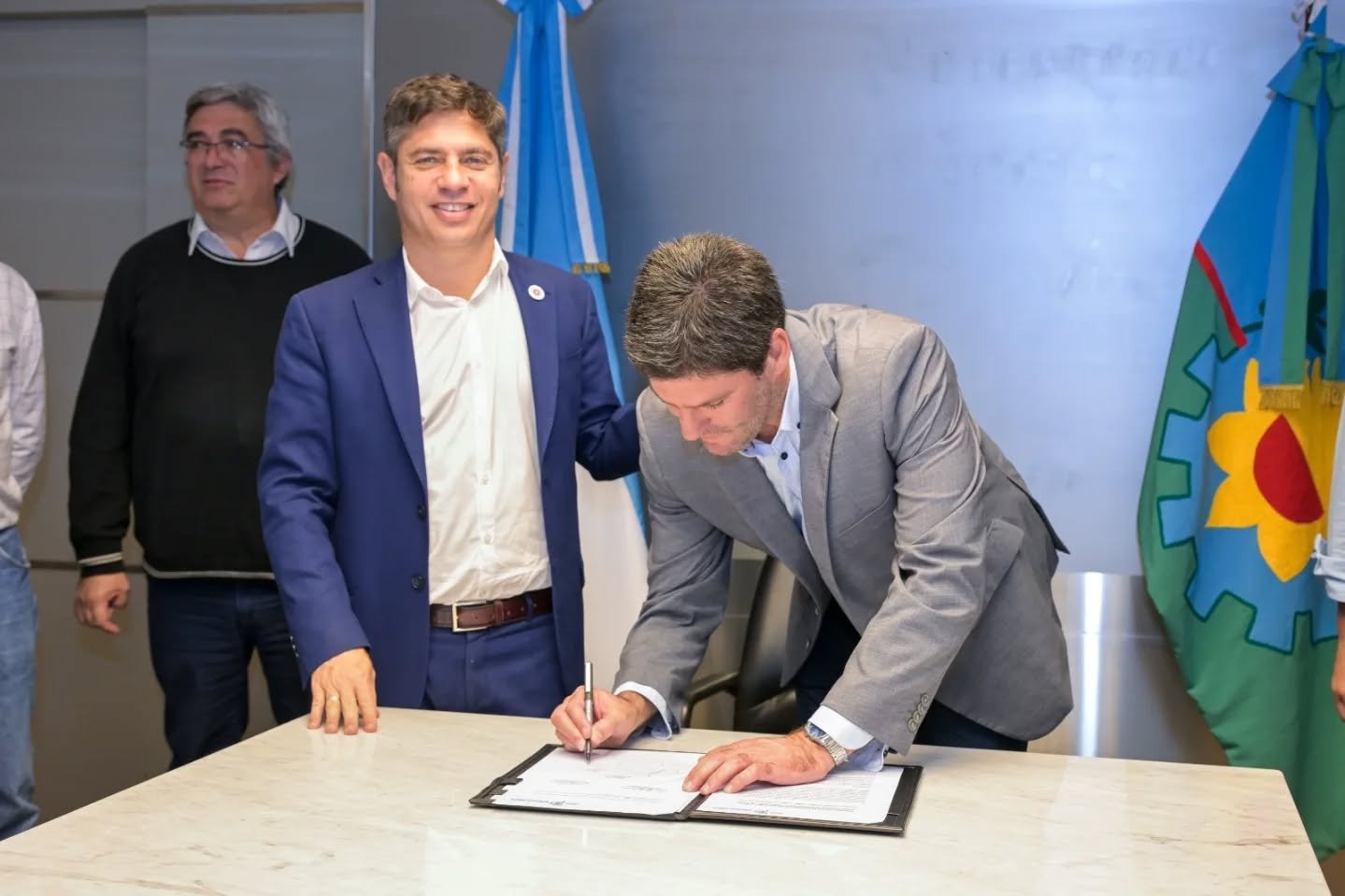 Camino rural en zona productiva de Ayacucho