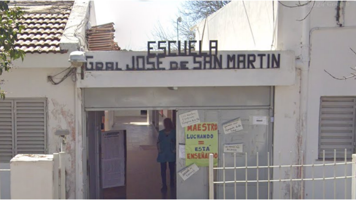 Escuela en Córdoba tras un operativo de emergencia