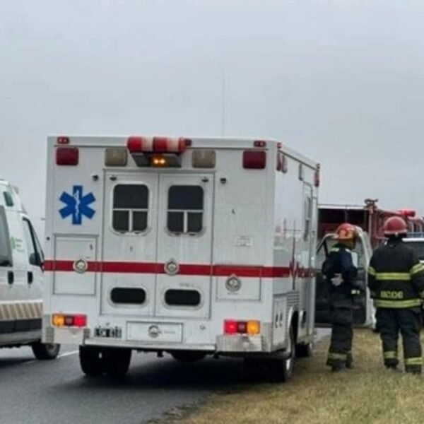 Operativo de emergencia tras el vuelco fatal ocurrido sobre la Ruta Provincial 74, en Ayacucho.