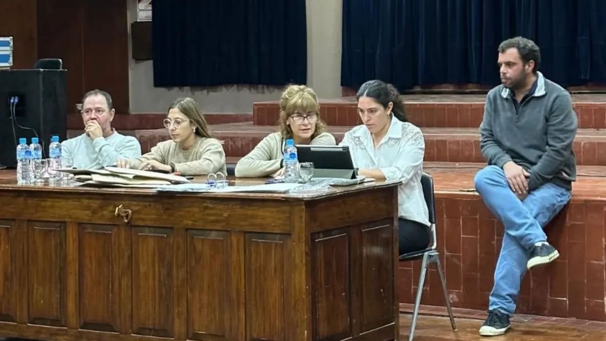 Apertura de sobres para compra de camiones compactadores en Ayacucho