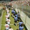 Hinchas argentinos con banderas durante un partido del Mundial 2026.
